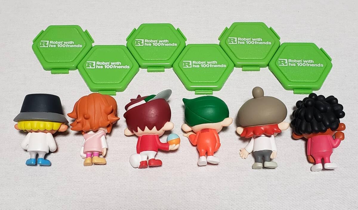 Amazon.co.jp: YUJIN ロビンくんと100人のお友達 Robin with his